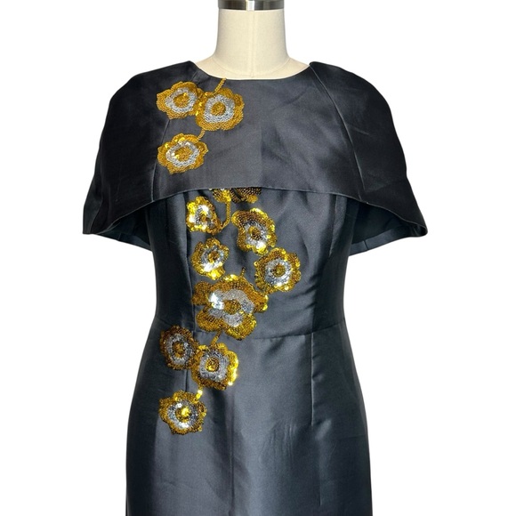 Mestiza Eve Black Capelet Convertible Floral Column Gown| Size 6 - Picture 3 of 14